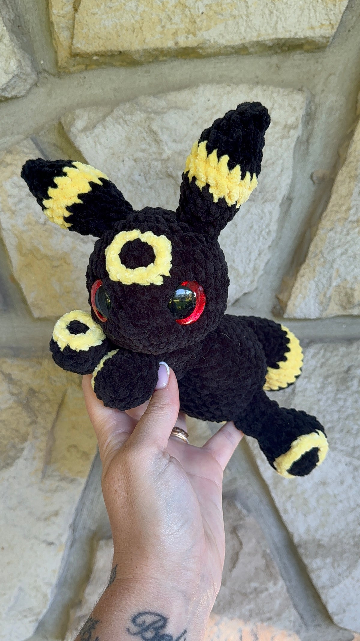 Umbreon plushie